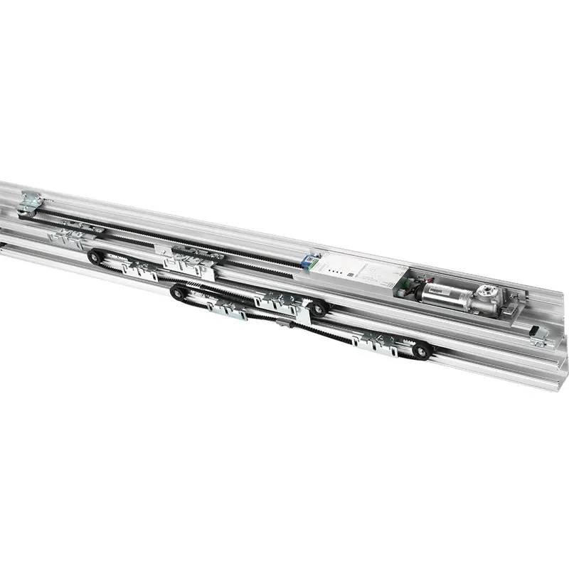 Drievoudige koppeling oorvleuelende deur